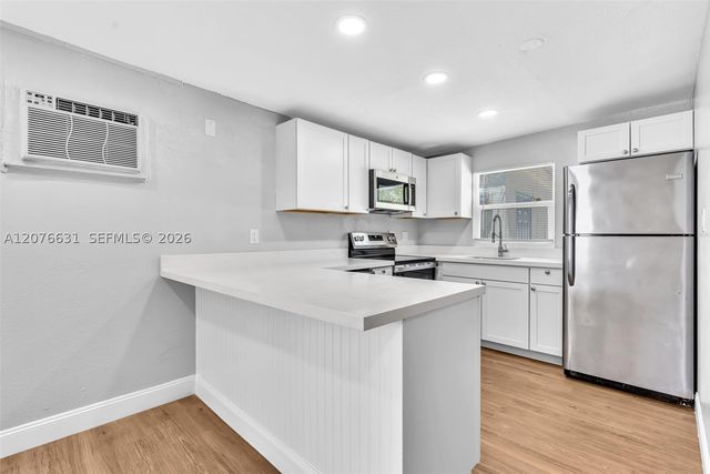 163 NW 40th St N, Oakland Park, FL 33309