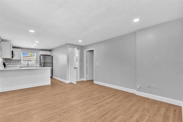 163 NW 40th St N, Oakland Park, FL 33309