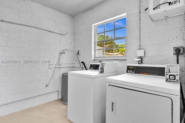 163 NW 40th St N, Oakland Park, FL 33309