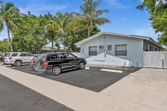 163 NW 40th St N, Oakland Park, FL 33309