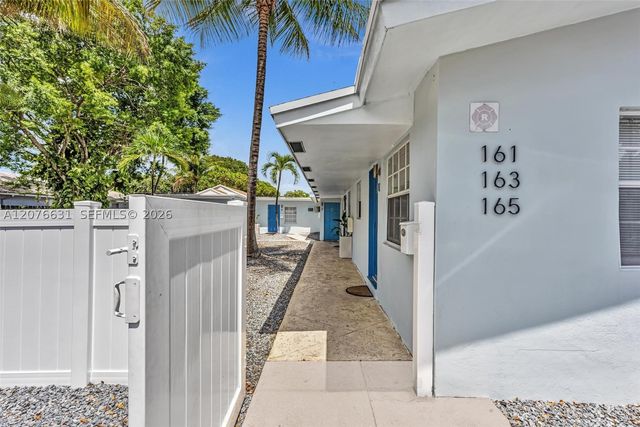 163 NW 40th St N, Oakland Park, FL 33309