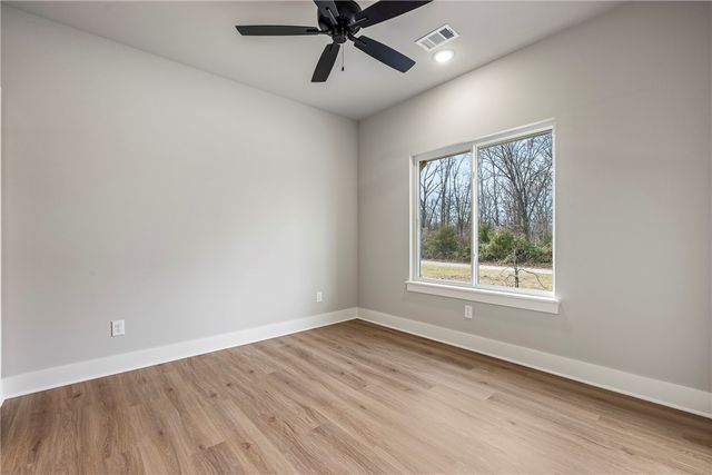 2885 Peck Road, Pea Ridge, AR 72751