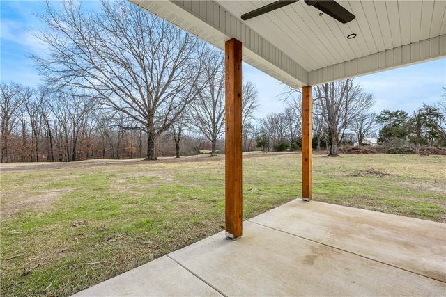 2885 Peck Road, Pea Ridge, AR 72751