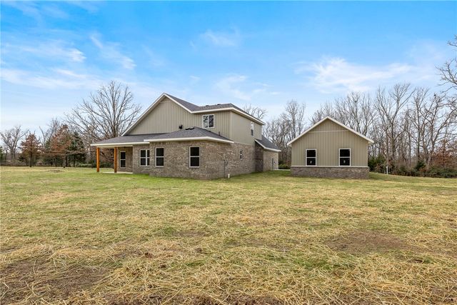 2885 Peck Road, Pea Ridge, AR 72751
