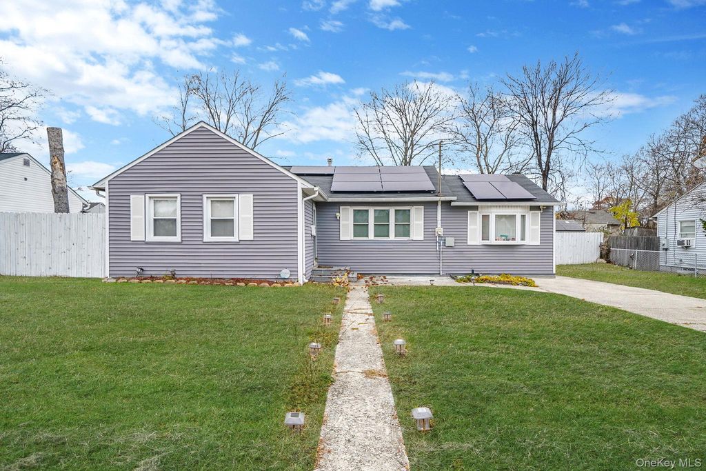 13 Poplar Street, Central Islip, NY 11722