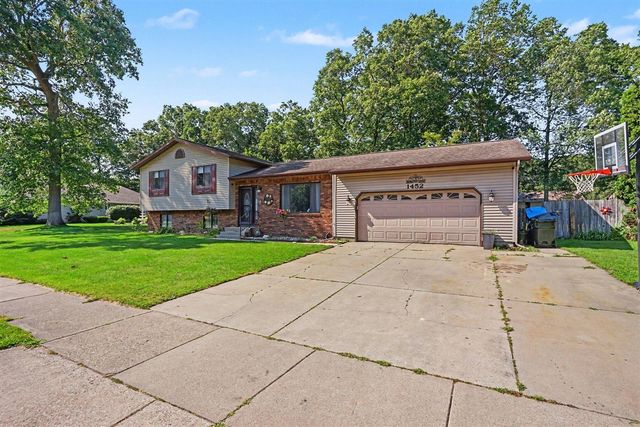1452 Adams Avenue, Muskegon, MI 49442