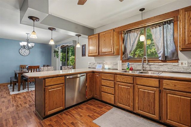 1452 Adams Avenue, Muskegon, MI 49442