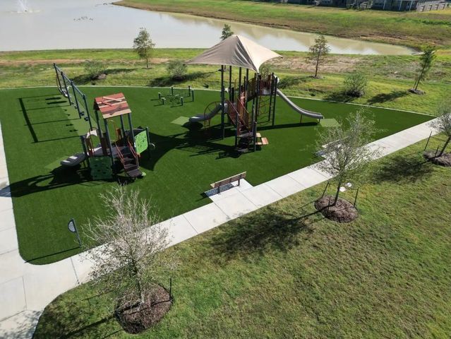 21819 Pecan Bluff Drive, Waller, TX 77484