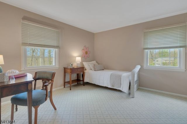 78 Seven Oaks Dr, New Providence Boro, NJ 07901