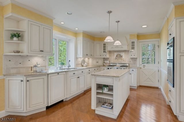 78 Seven Oaks Dr, New Providence Boro, NJ 07901