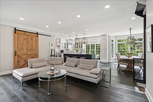 617 S Washington Street, Hinsdale, IL 60521