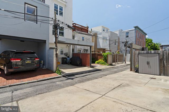 2050 SAINT ALBANS ST, Philadelphia, PA 19146