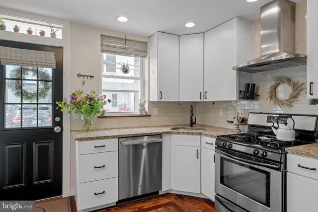2050 SAINT ALBANS ST, Philadelphia, PA 19146