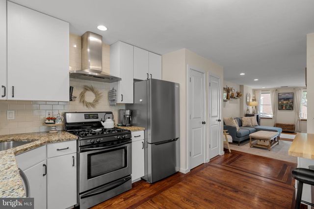 2050 SAINT ALBANS ST, Philadelphia, PA 19146