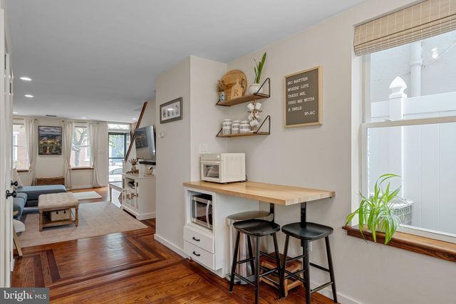 2050 SAINT ALBANS ST, Philadelphia, PA 19146