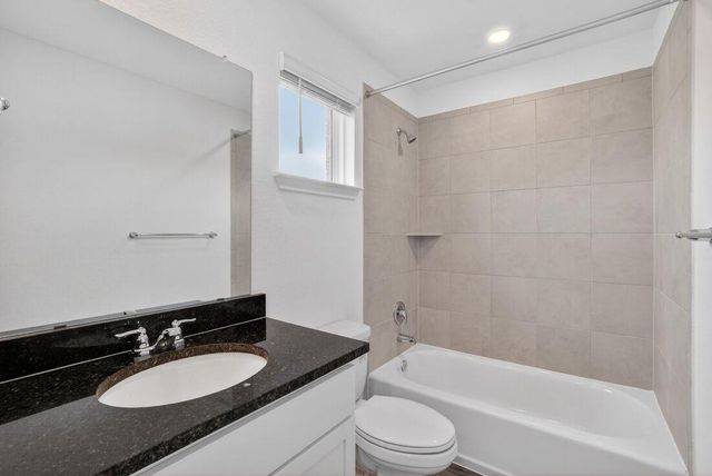 14132 Matterod DR, Del Valle, TX 78617