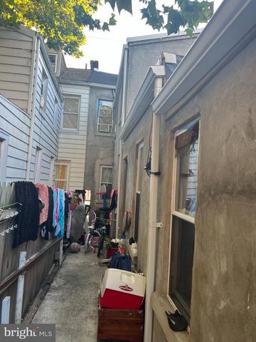 341 S 9TH ST, Reading, PA 19602