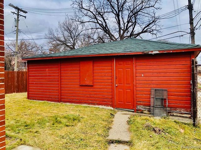 16126 Ohio Street, Detroit, MI 48221