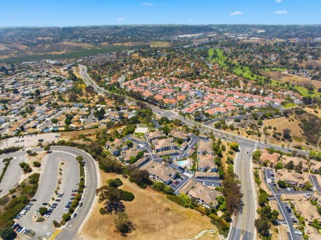 2345 Rancho Del Oro Road 66, Oceanside, CA 92056