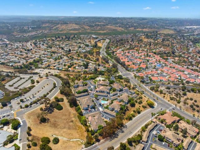 2345 Rancho Del Oro Road 66, Oceanside, CA 92056