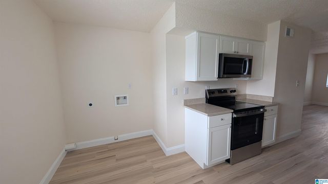 405 30TH STREET S, Bessemer, AL 35020