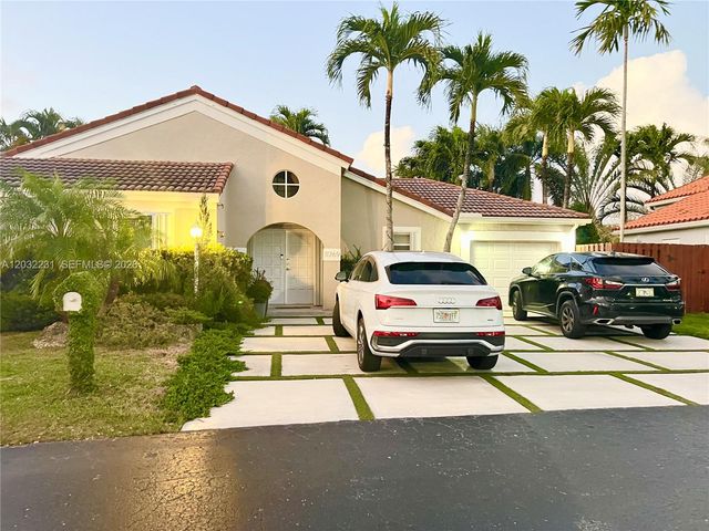 11769 SW 92nd Ln, Miami, FL 33186