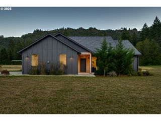 192 STUART FIELD Ln, Ariel, WA 98603