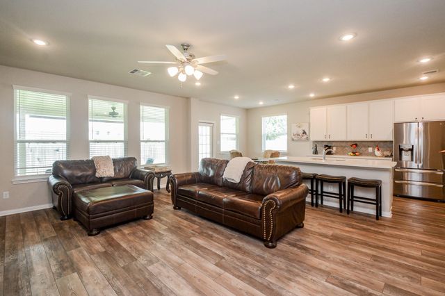 1302 Oregon Street, La Porte, TX 77571