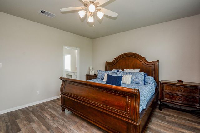1302 Oregon Street, La Porte, TX 77571