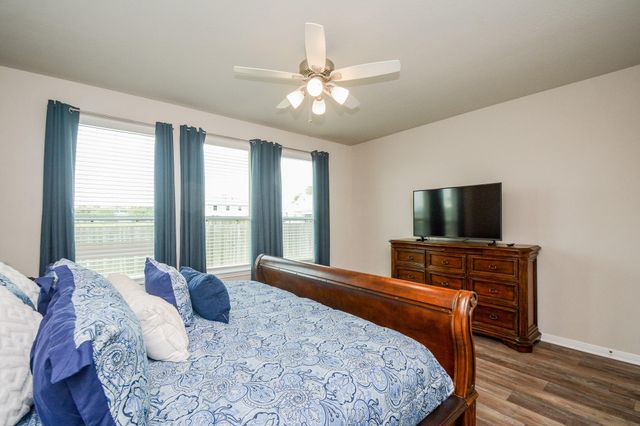 1302 Oregon Street, La Porte, TX 77571