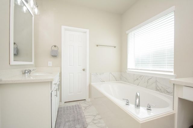 1302 Oregon Street, La Porte, TX 77571