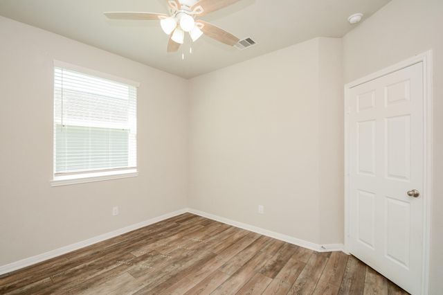 1302 Oregon Street, La Porte, TX 77571