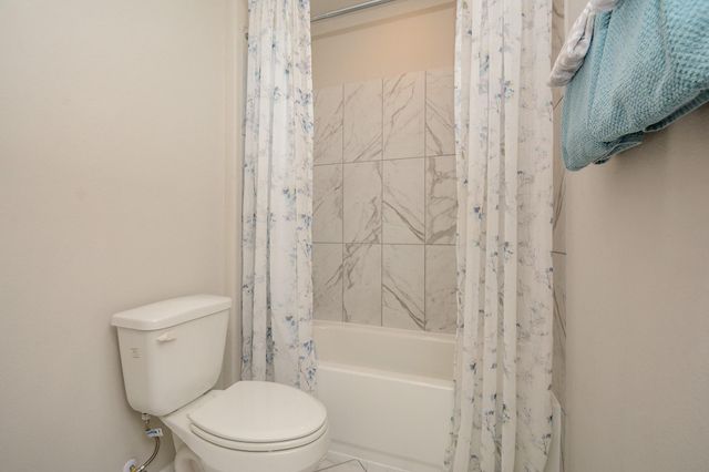 1302 Oregon Street, La Porte, TX 77571