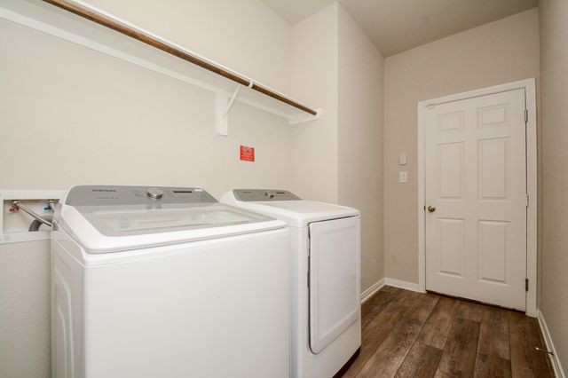 1302 Oregon Street, La Porte, TX 77571