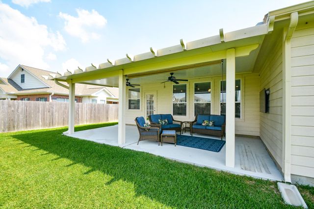 1302 Oregon Street, La Porte, TX 77571