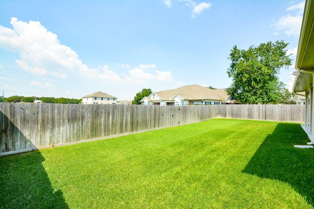 1302 Oregon Street, La Porte, TX 77571