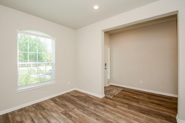 1302 Oregon Street, La Porte, TX 77571