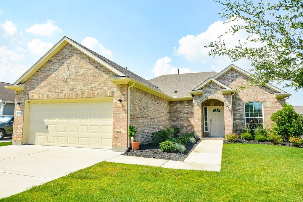 1302 Oregon Street, La Porte, TX 77571