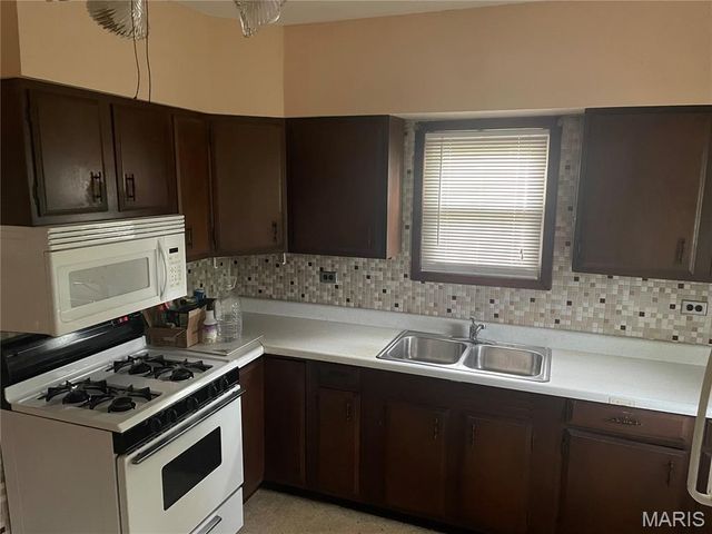 971 Dammert Avenue, Unincorporated, MO 63125