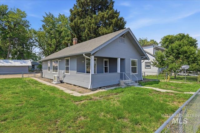 103 N Dewey Ave, Middleton, ID 83644