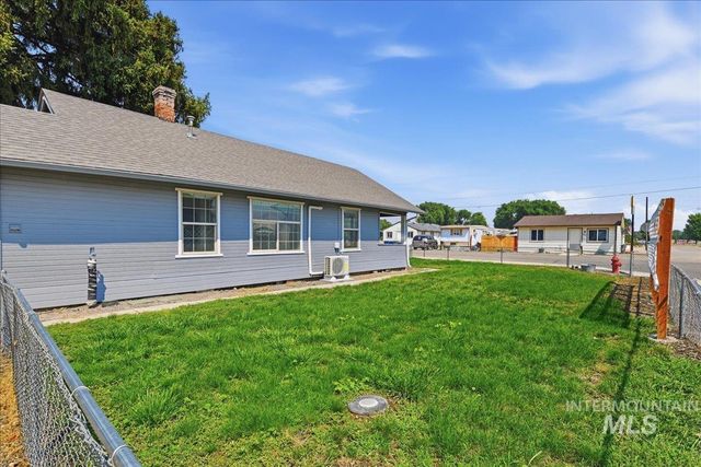 103 N Dewey Ave, Middleton, ID 83644