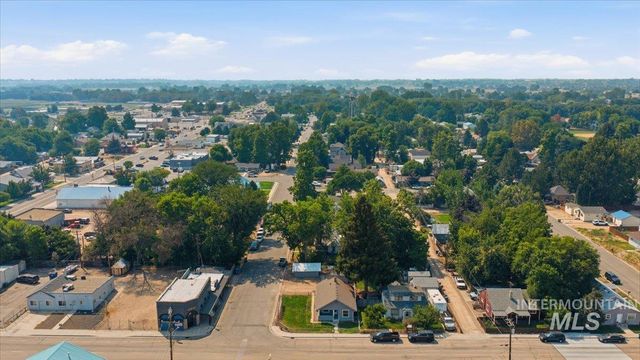 103 N Dewey Ave, Middleton, ID 83644