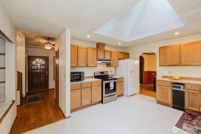 1551 SE Nylace Lane, Port Orchard, WA 98367