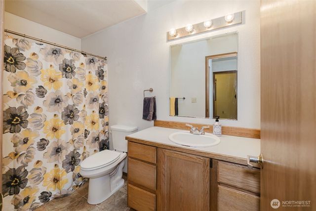 1551 SE Nylace Lane, Port Orchard, WA 98367