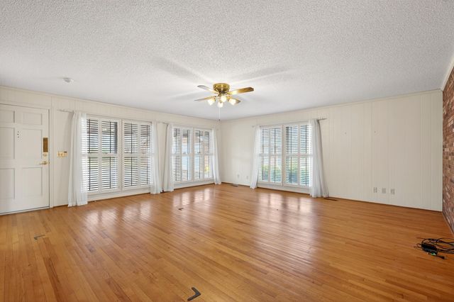 1010 Highway 14 W Highway, Landrum, SC 29356