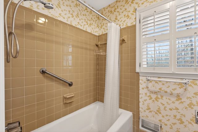 1010 Highway 14 W Highway, Landrum, SC 29356