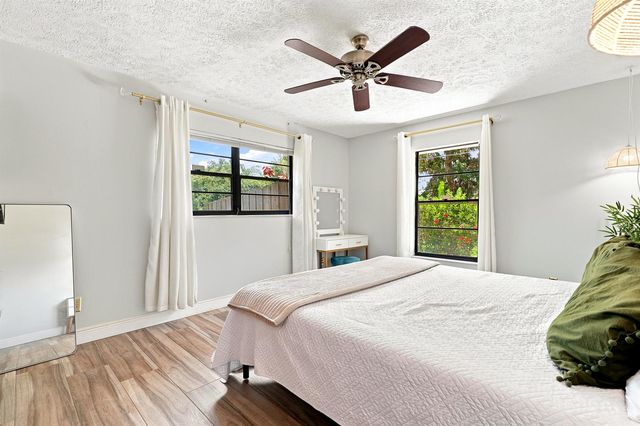 2526 SE Victory Avenue, Port St. Lucie, FL 34952