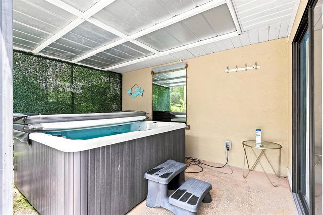 2526 SE Victory Avenue, Port St. Lucie, FL 34952