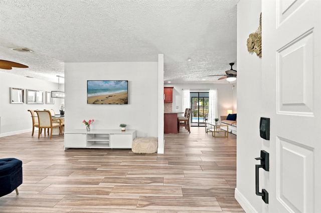 2526 SE Victory Avenue, Port St. Lucie, FL 34952