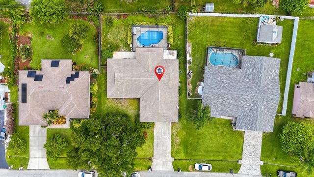 2526 SE Victory Avenue, Port St. Lucie, FL 34952